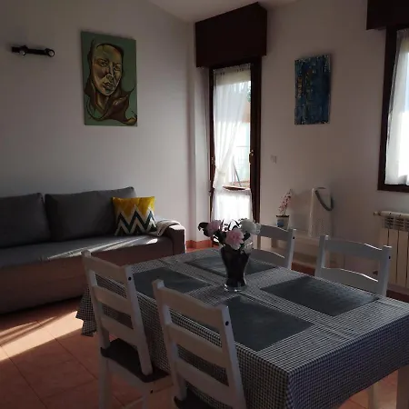 Apartment La Escuela En Cantabria *
