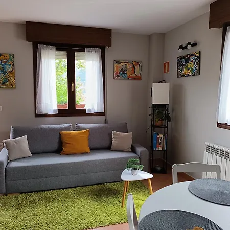 La Escuela En Cantabria Apartman *