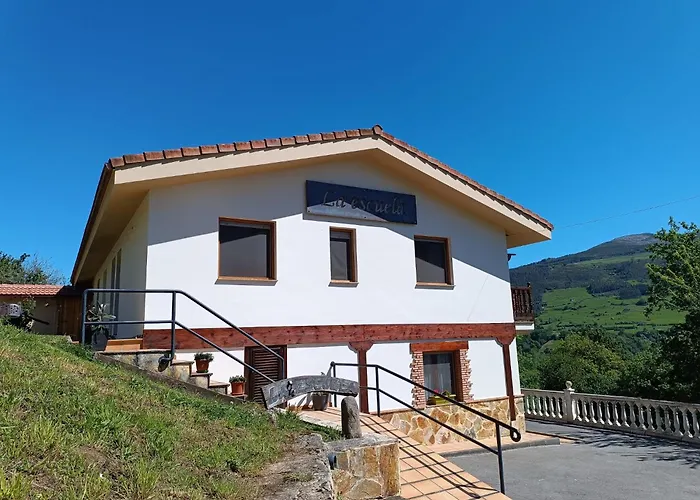 La Escuela En Cantabria